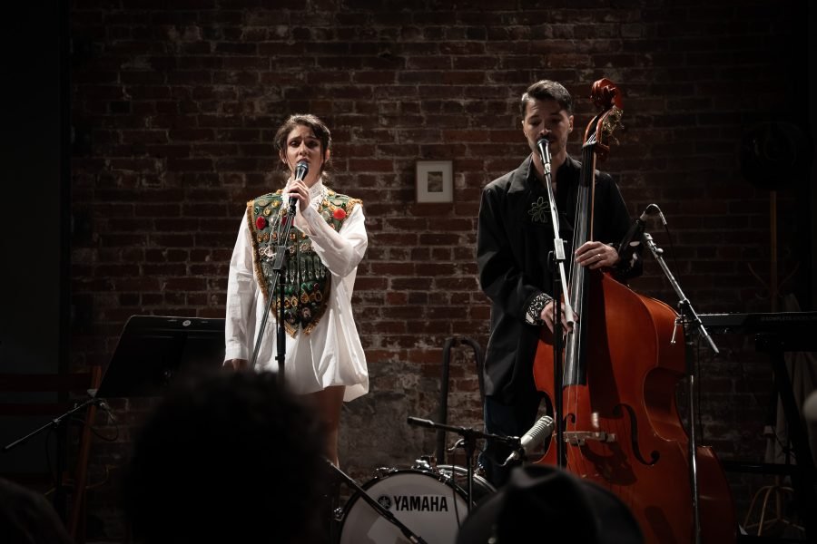 Rubina - Home Away from Home — concert photography in Vancouver by Roberto Florencio