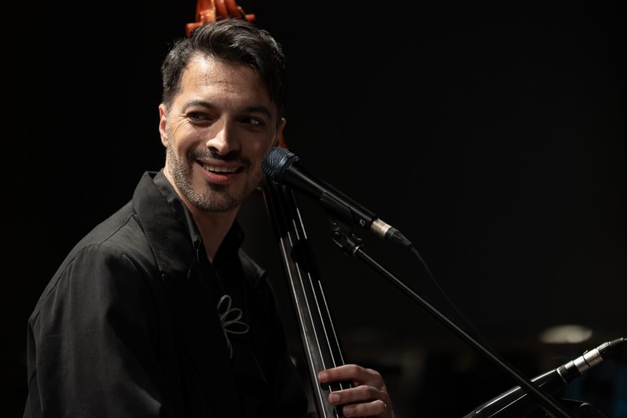 Rubina - Home Away from Home — concert photography in Vancouver by Roberto Florencio