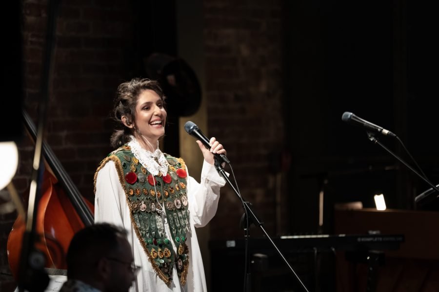 Rubina - Home Away from Home — concert photography in Vancouver by Roberto Florencio